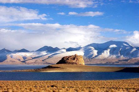神秘之旅 寻觅西藏九个美丽的“错”